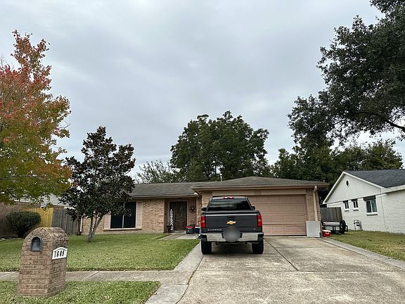 2nd image of 1609 Harrison Dr