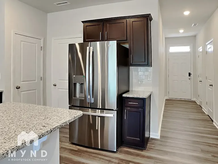 113 Peebles Dr — Photo 13