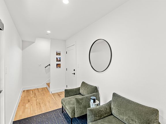 5th image of 7207 Gaston Ave #1303