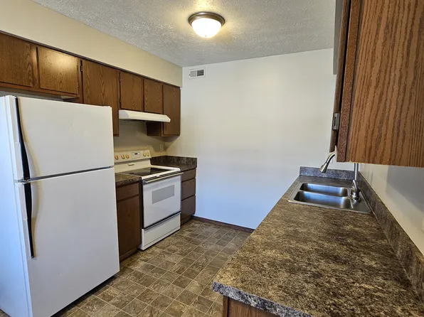 1814 Knox St #8, Lincoln, NE 68521