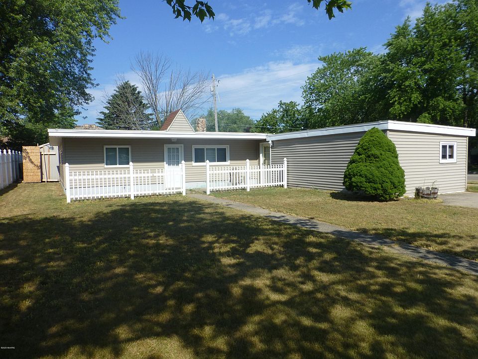 1st image of 510 E Tinkham Ave
