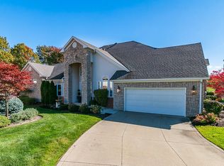 420 E Inverness Dr, Highland Heights, OH 44143