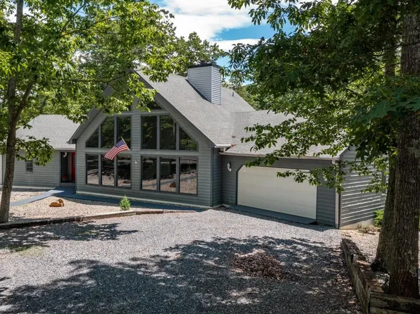 763 Chinquapin Dr, Lyndhurst, VA 22952