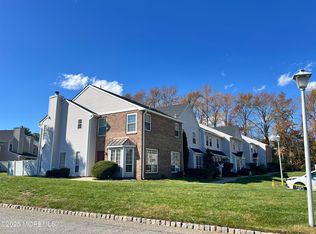 284 Fairfield Pl, Morganville, NJ 07751
