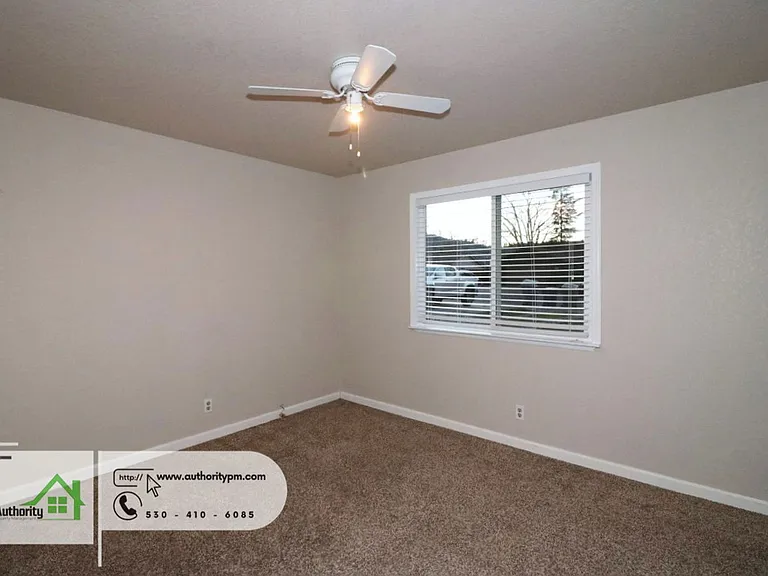 1947 Mary Lake Dr — Photo 13