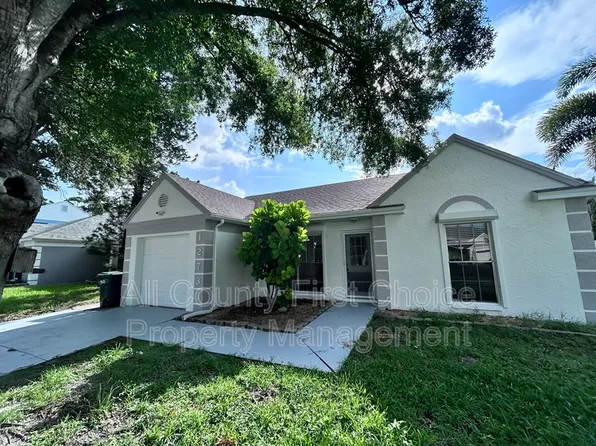 12733 Gorda Cir E, Largo, FL 33773