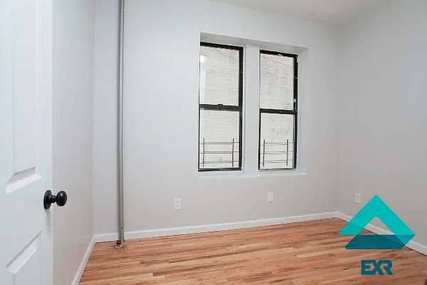 Rented by EXR | media 11
