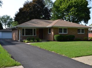 1112 Mayfair Pl, Rockford, IL 61107