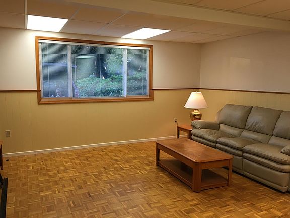 Family/recreation room