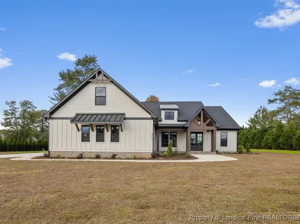 3729 Riverhill Dr, Fayetteville, NC 28306