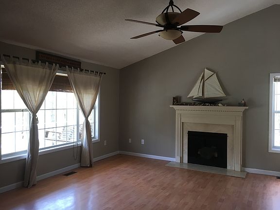 4th image of 23 Etowah Ln