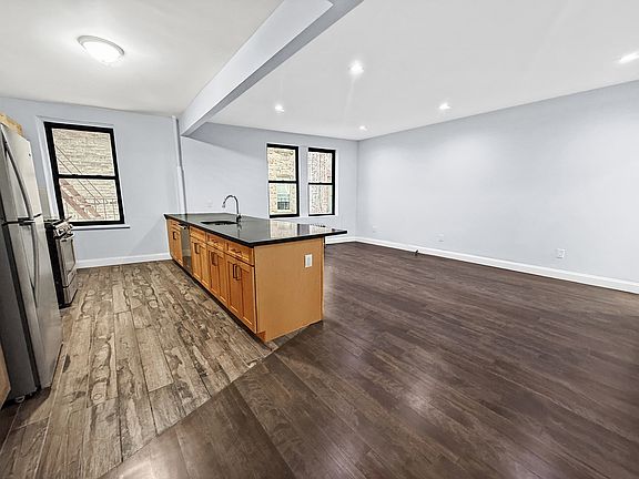 5th image of 500 Fort Washington Ave APT C2