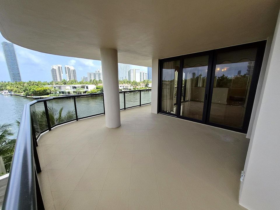 1st image of 19667 Turnberry Way #4J