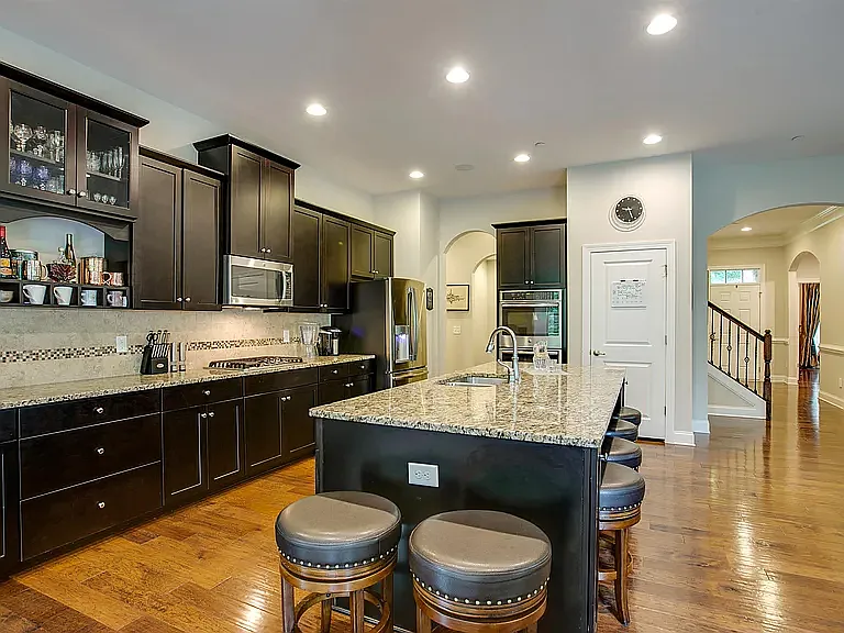 103 Stream Valley Blvd — Photo 1