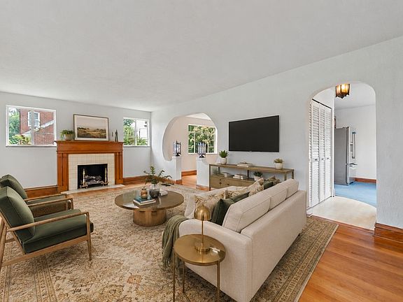 5th image of 109 Woodland Dr