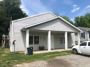 1706 N Russell St APT 1, Marion, IL 62959