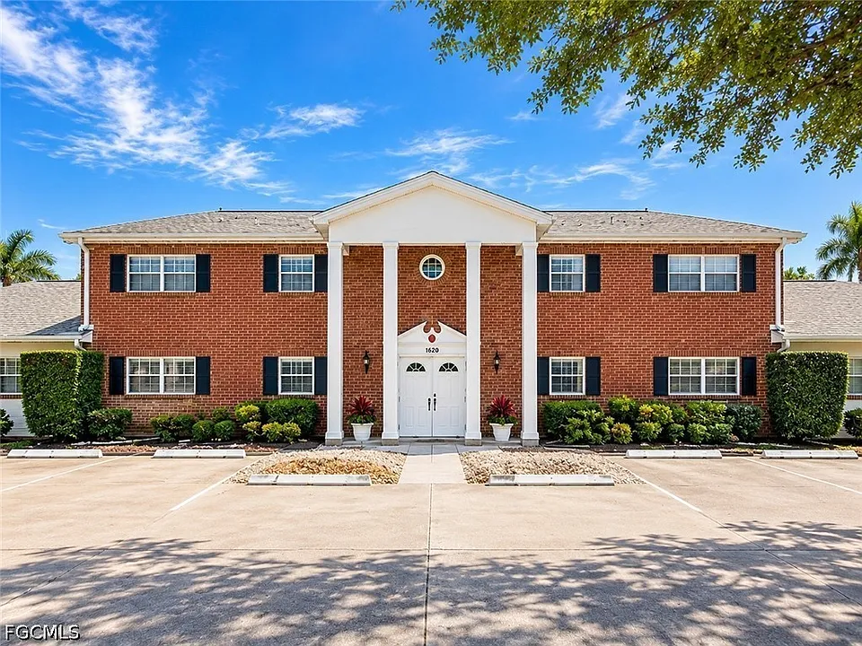 1356 Myerlee Country Club Blvd #3