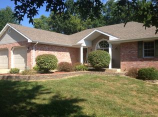 6111 Meadow Ridge Dr, Jefferson City, MO 65101
