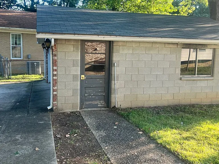 6201 Lynnchester Dr — Photo 15