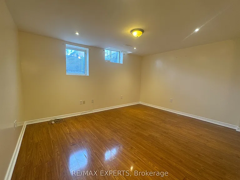 5 Cadillac Cres #BASEMENT — Photo 10