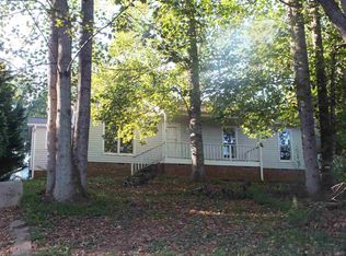 1203 Riveroak Rd, Inman, SC 29349