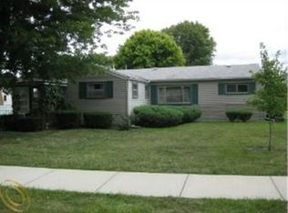 21775 Gudith Rd, Woodhaven, MI 48183