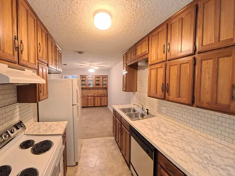 7324 Davis Blvd — Photo 4