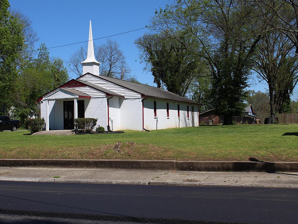 1st image of 1027 N 5th St