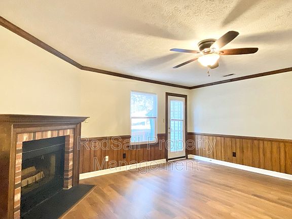 4th image of 1063 Palmerton Dr