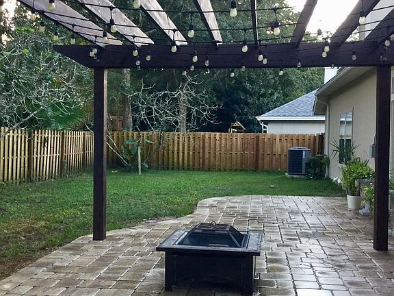2nd image of 365 Maplewood Dr
