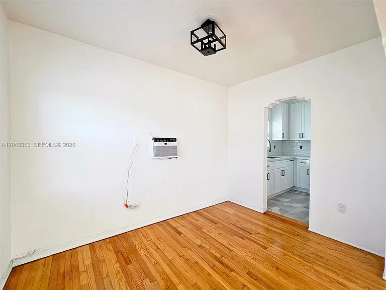 2102 SW 14th Ter #1466 — Photo 3