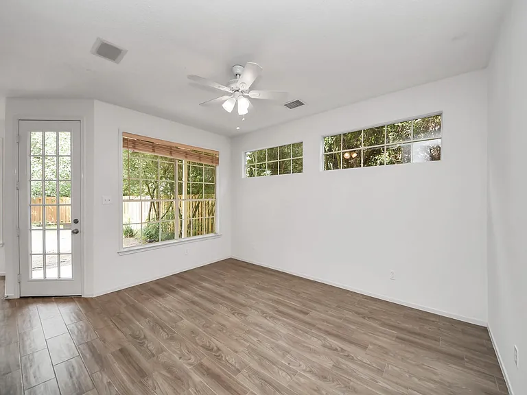 103 E Lakeridge Dr — Photo 23