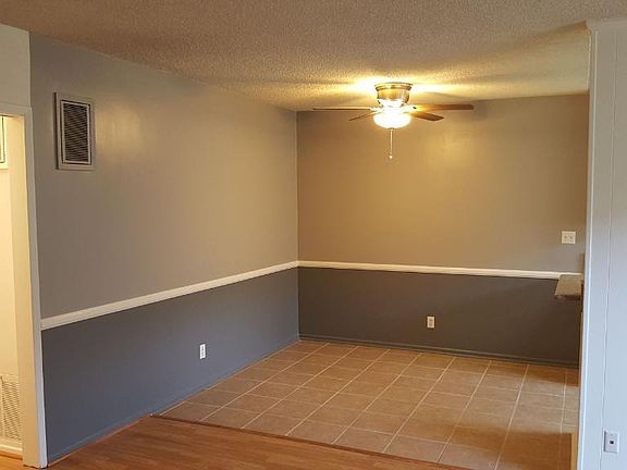 4th image of 5430 Corteen Pl APT 28