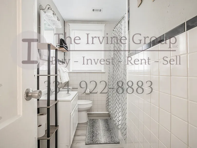 1501 Winona Ave — Photo 11