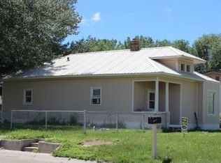 219 N Stacy Ave, Miles City, MT 59301
