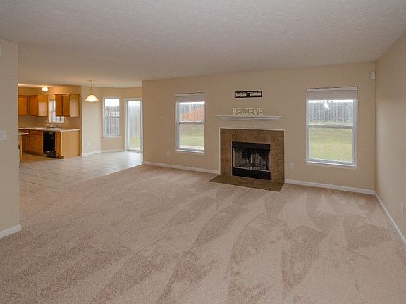5th image of 15078 Royal Grove Dr