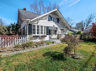 668 Blythe St, Hendersonville, NC 28739