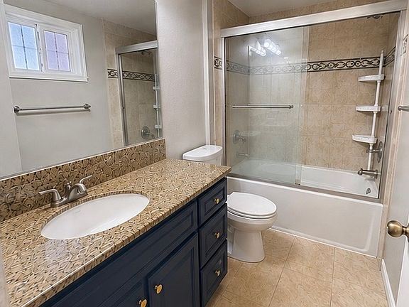 5th image of 8166 Crowley Cir