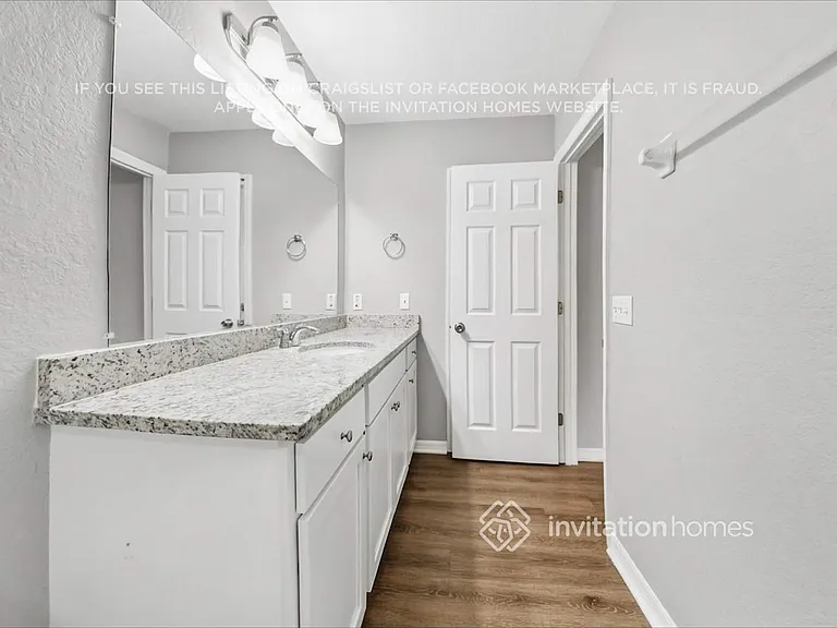 505 Seven Oaks St — Photo 11