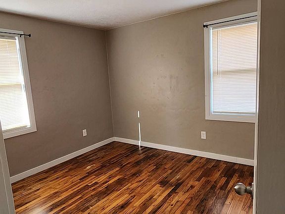 3rd image of 216 Meffan Ave