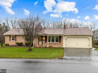 516 W Trout Run Rd, Ephrata, PA 17522