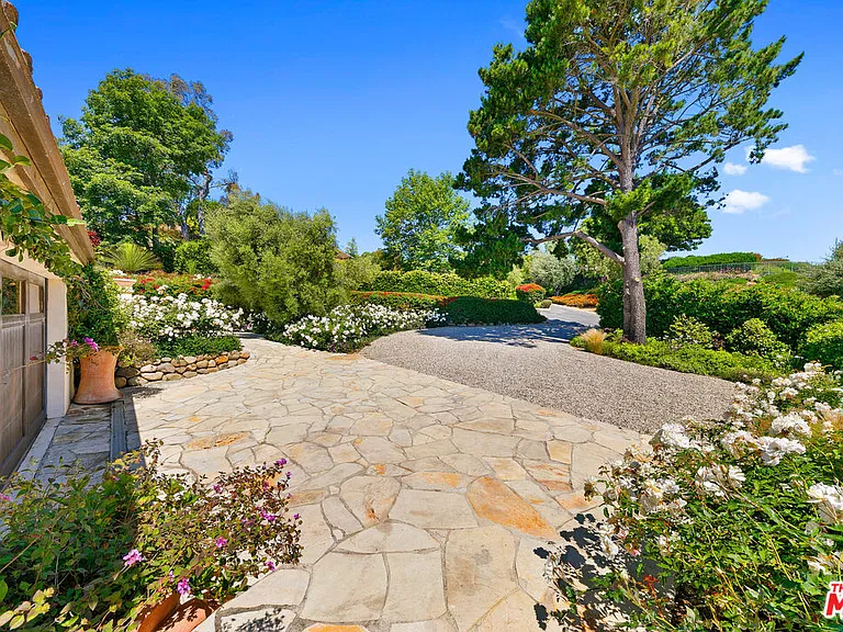 27450 Calicut Rd — Photo 9
