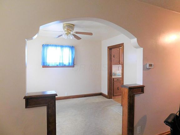 4th image of 616 Woodbury Ave
