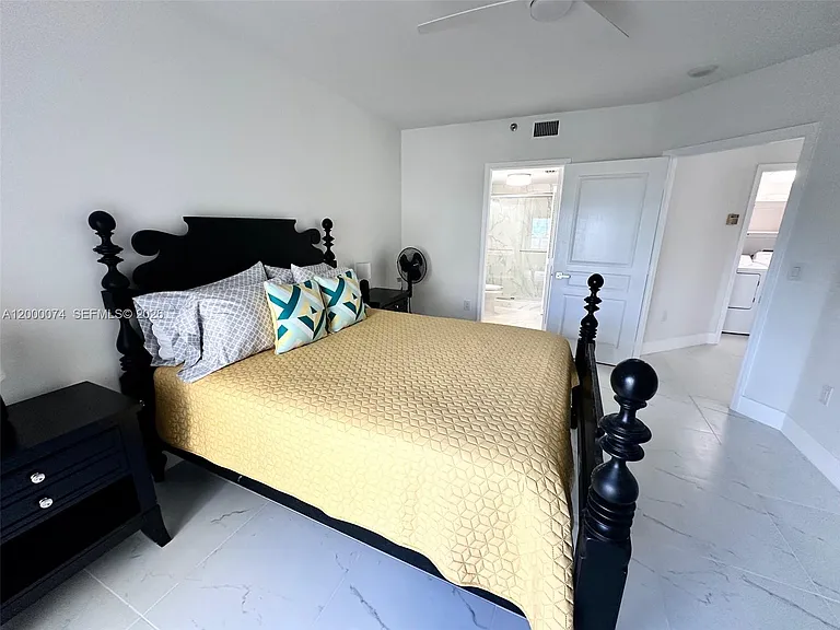 8925 Collins Ave #2J — Photo 31