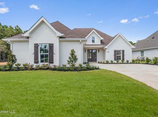 10892 Lily Ln, Gulfport, MS 39503