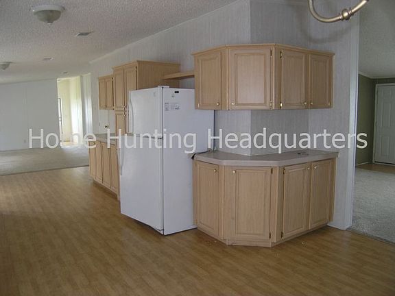 5th image of 3239 Silver Lake Ct