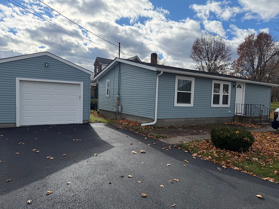 1st image of 12 Woodglen Ave