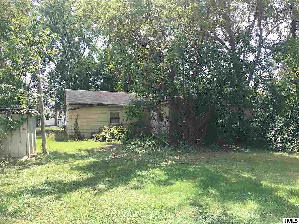 2nd image of 1581 Orchard Ct #1581