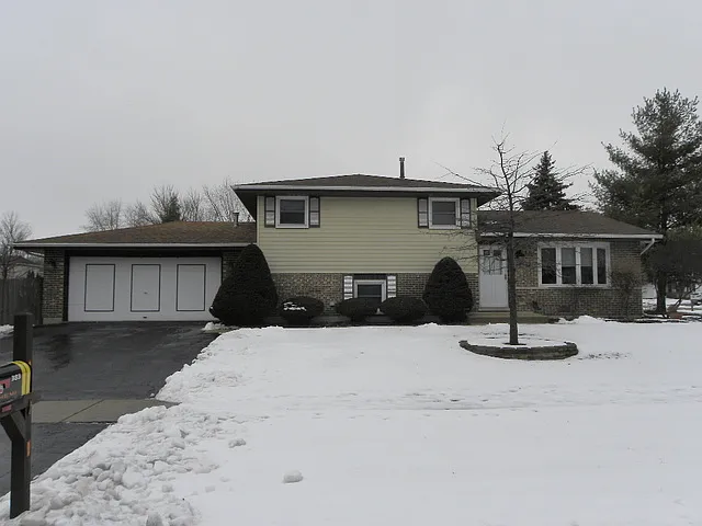770 Shenandoah Dr photo 1