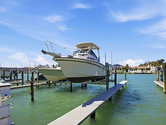 4th image of 534 PINELLAS BAYWAY S #101